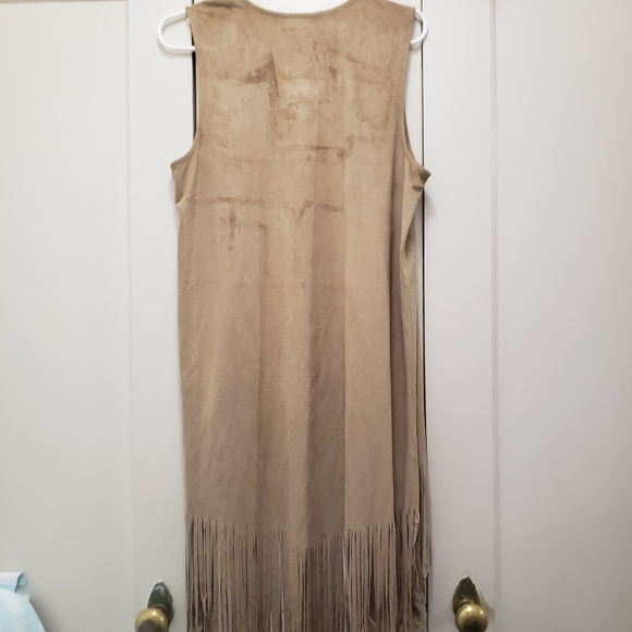 Brown Faux Suede Fringe Western Vest - Picture 2 of 3